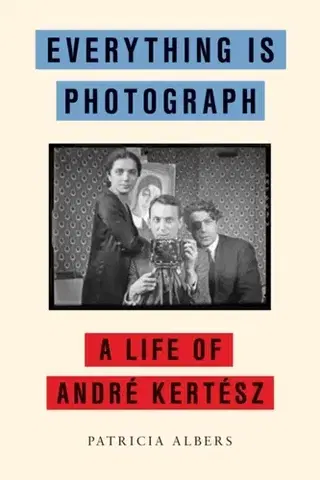 Biografie - Životopisy Everything Is Photograph - Patricia Albers