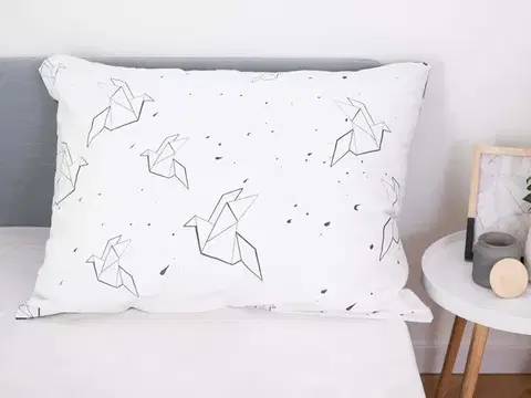 Dekoračné obliečky MKLozkoviny.sk Bavlnená obliečka na vankúš Renforcé 70 × 90 cm - Birds origami-  -