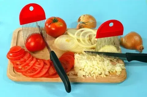 Kuchynské náčinia Kinekus Držiak cibule - na použitie k strúhadlu, TYGR