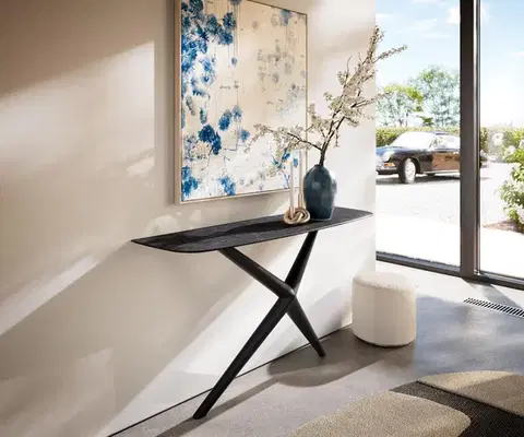 Konzolové stolíky DELIFE Konzolový stolík Edge zaoblený 140×40 cm keramika Laminam® Nero Greco antracit Estelo kov čierna