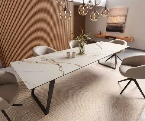 Jedálenské stoly DELIFE Jedálenský stôl Edge 300x100 keramika Calacatta Luxe bielo-zlato-šedá kov šikmý čierna
