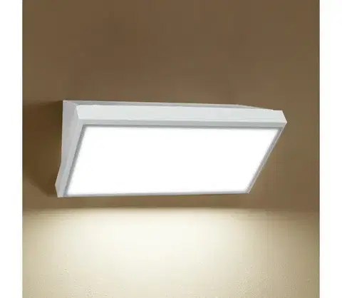 LED osvetlenie BRILAGI - LED Vonkajšie nástenné svietidlo TRIANGLE LED/20W/230V biela IP65 BRI196