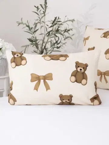 Dekoračné obliečky MKLozkoviny.sk Flanelová obliečka na vankúš 40 x 60 cm - Plyšové medvedíky-  -