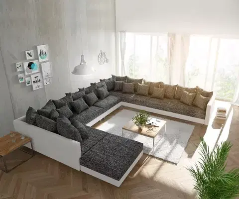 Sedacie súpravy XL DELIFE Pohovka v tvare U Clovis XXL biela čierna s taburetom ležadlom pravá