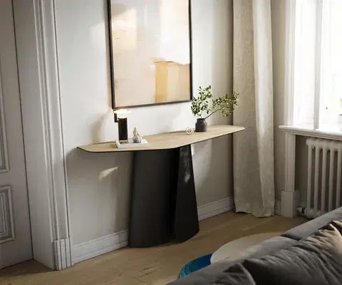 Konzolové stolíky DELIFE Konzolový stolík Edge polygonálny 140×50 cm keramika Laminam® sabbia v dubovej farbe Livos kov čierna