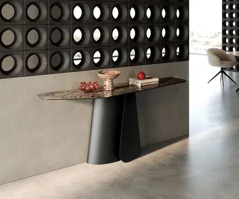Konzolové stolíky DELIFE Konzolový stolík Edge polygonálny 180×50 cm keramika Emperador extra leštená tmavohnedá Livos kov čierna