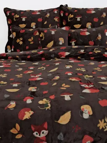 Obliečky MKLozkoviny.sk Obliečky mikroplyš Exclusive – Jesenný les tmavo hnedé - 140 × 200 cm - 70 x 90 cm
