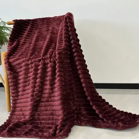 Ozdobné prikrývky Deka Nicola CL2617 170x220 cm bordová