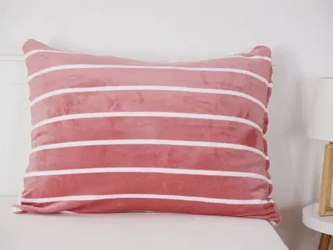 Dekoračné obliečky MKLozkoviny.sk Obliečka na vankúš mikroplyš 70 × 90 cm - Kamala staroruzová-  -