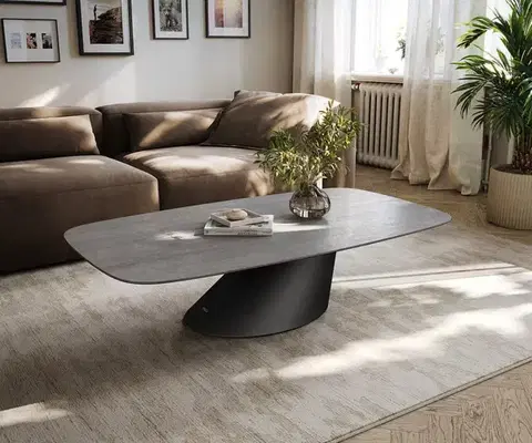 Konferenčné stolíky DELIFE Konferenčný stolík Edge zaoblený 140×80 cm keramika betón sivá Conis kov čierna