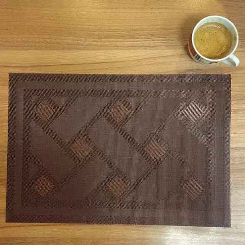 Prestieranie Podložka Deluxe pod tanier Kendrick hnedá 35x45cm TiaHome