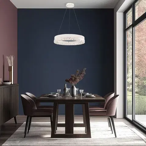Stropná svetla Očarujúca závesná lampa FROZI – biele tienidlo s kryštálmi – elegantné a moderné LED osvetlenie obývačky