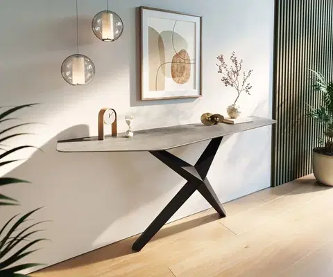 Konzolové stolíky DELIFE Konzolový stolík Edge polygonálny 180×50 cm keramika betónová sivá Zentharo kov čierna