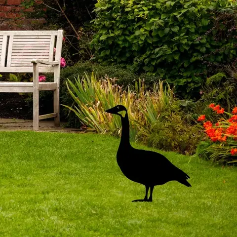 Bytové doplnky a dekorácie Záhradná dekorácia Goose 01