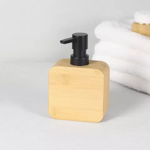Dávkovače mydla Dávkovač BRM-0643