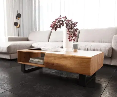 Konferenčné stolíky DELIFE Konferenčný stolík New Live-Edge 115x60 cm akácia prírodná 2 zásuvky 1 priehradka kovová tenká podstava čierna
