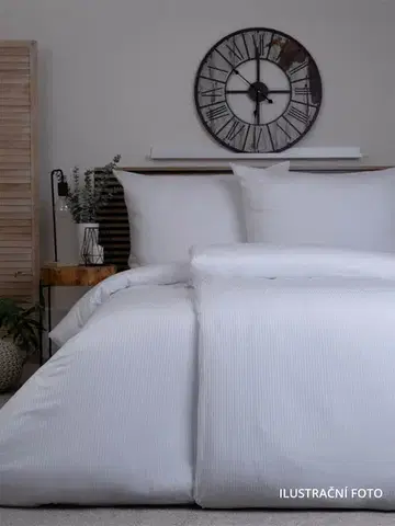 Obliečky MKLozkoviny.sk Hotelový povlak na prikrývku 240 x 220 cm - prúžok 4 mm