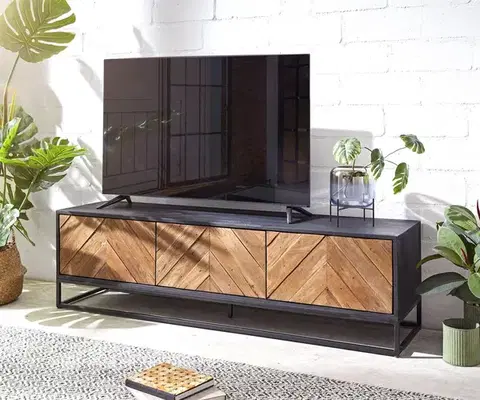 Televízne stolíky DELIFE TV stolík Famke 145 cm mango teak 3 dvierka