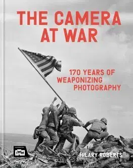 Fotografia The Camera at War - Hilary Roberts