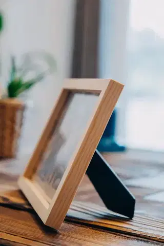 Bytové doplnky a dekorácie Wooden Photo Frame DA1521 - 15 x 21