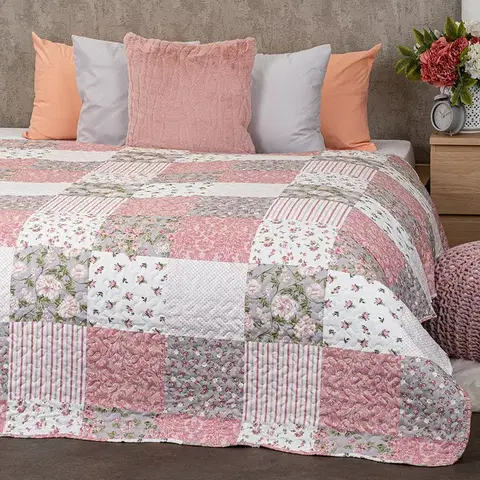 Prikrývky 4Home Prehoz na posteľ Pink Rose Patchwork, 220 x 240 cm