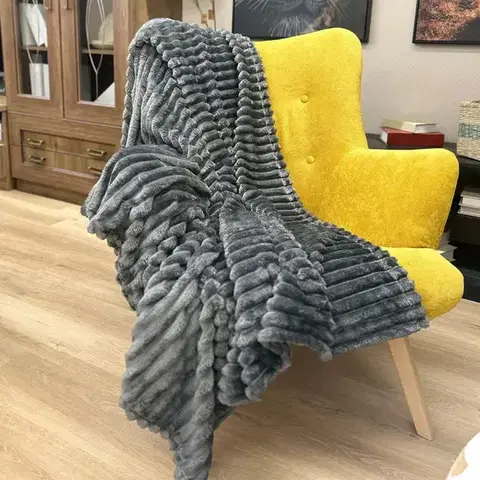 Ozdobné prikrývky Deka Laura 200x220 cm 11 tmavosivá