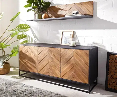 Komody DELIFE Komoda Famke 145 cm mango teak 3 dvierka