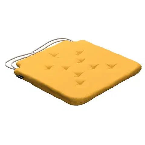 Sedáky Oliver s viazaním