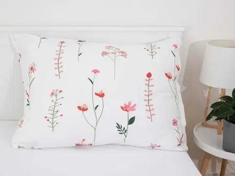 Obliečky MKLozkoviny.sk Obliečka Mako jersey 70 × 90 cm – Vlčie maky biele-  -