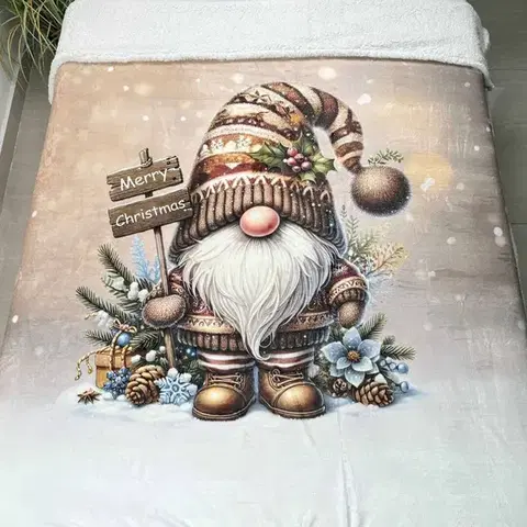 Deky Vianočná deka luxury baranková z mikroplyšu Škriatok hnedý 150x200cm TiaHome