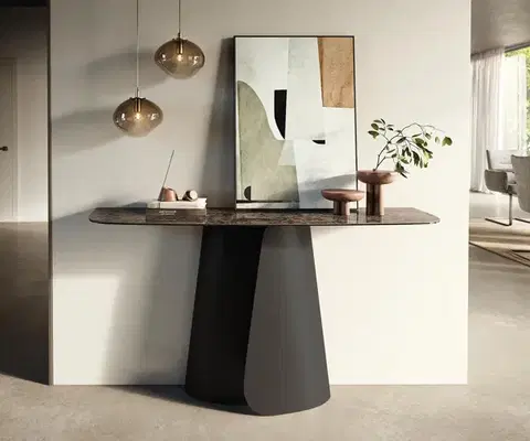 Konzolové stolíky DELIFE Konzolový stolík Edge zaoblený 140×40 cm keramika Emperador Extra Lucidato tmavohnedá Livos kov čierna