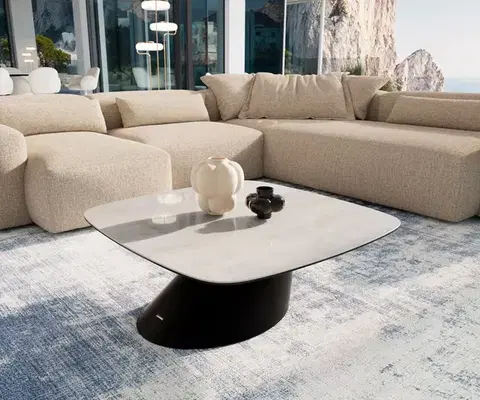 Konferenčné stolíky DELIFE Konferenčný stolík Edge zaoblený 90×90 cm keramika onyx šampanské Conis kov čierna
