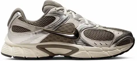 Tenisky Nike V5 RNR M Veľkosť: 42,5 EUR