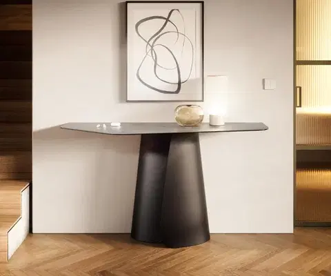 Konzolové stolíky DELIFE Konzolový stolík Edge polygonálny 140×50 cm keramika betónová sivá Spios kov čierna
