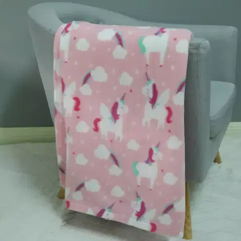 Ozdobné prikrývky Fleecová deka Jednorožec 130x170 ružová