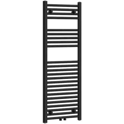 Radiátory do kúpeľne CERANO - Kúpeľňový radiátor Benito - stredové pripojenie 50mm/bočné - 477 W - čierna matná - 1200x450 mm CER-510889