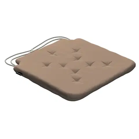 Sedáky Oliver s viazaním