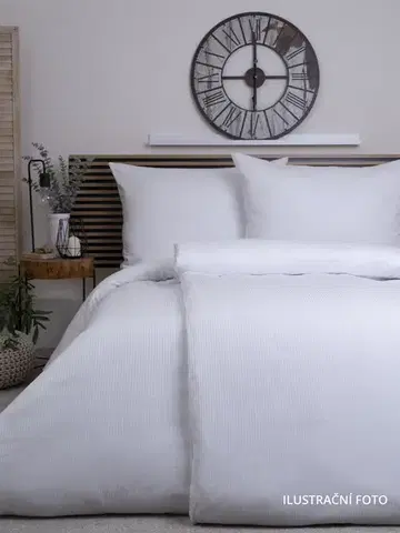 Obliečky MKLozkoviny.sk Hotelový povlak na prikrývku 140 x 200 cm - prúžok 2 mm
