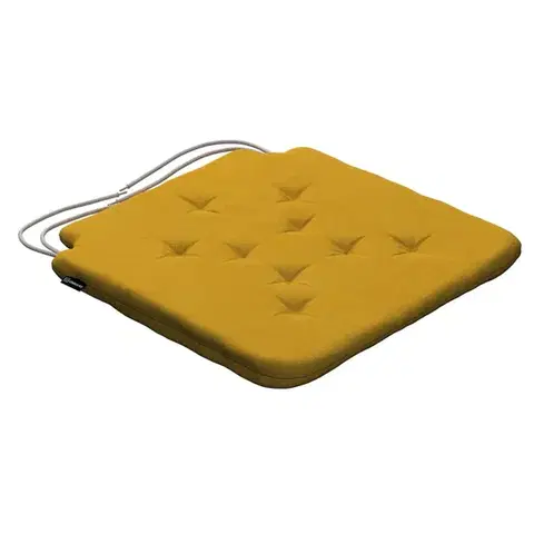 Sedáky Oliver s viazaním