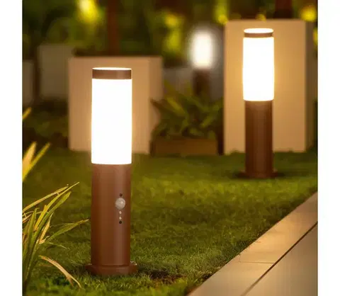 Záhradné lampy BRILAGI - Vonkajšia lampa so senzorom NOVA 1xE27/15W/230V 40 cm IP44 hnedá FG-KH142PSH-40-SEN-RUST
