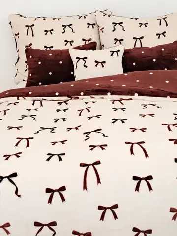 Obliečky MKLozkoviny.sk Obliečky mikroplyš Exclusive - Mašle béžové - 140 × 200 cm - 70 x 90 cm