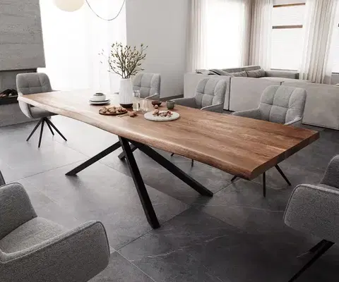 Jedálenské stoly DELIFE Jedálenský stôl Edge 300x100 XL akácia hnedá krížová podstava obdĺžnik čierna Live-Edge